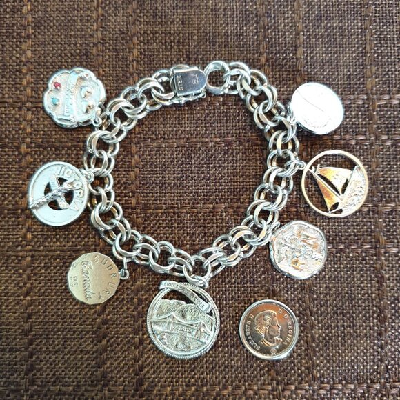 Rare Chunky Vintage Sterling Silver Commemorative Charm Bracelet – 39 grams - Picture 4 of 16